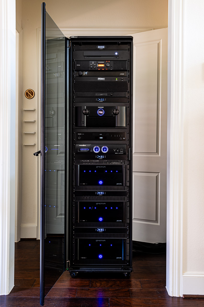 Home Theater: Equipment Rack Front