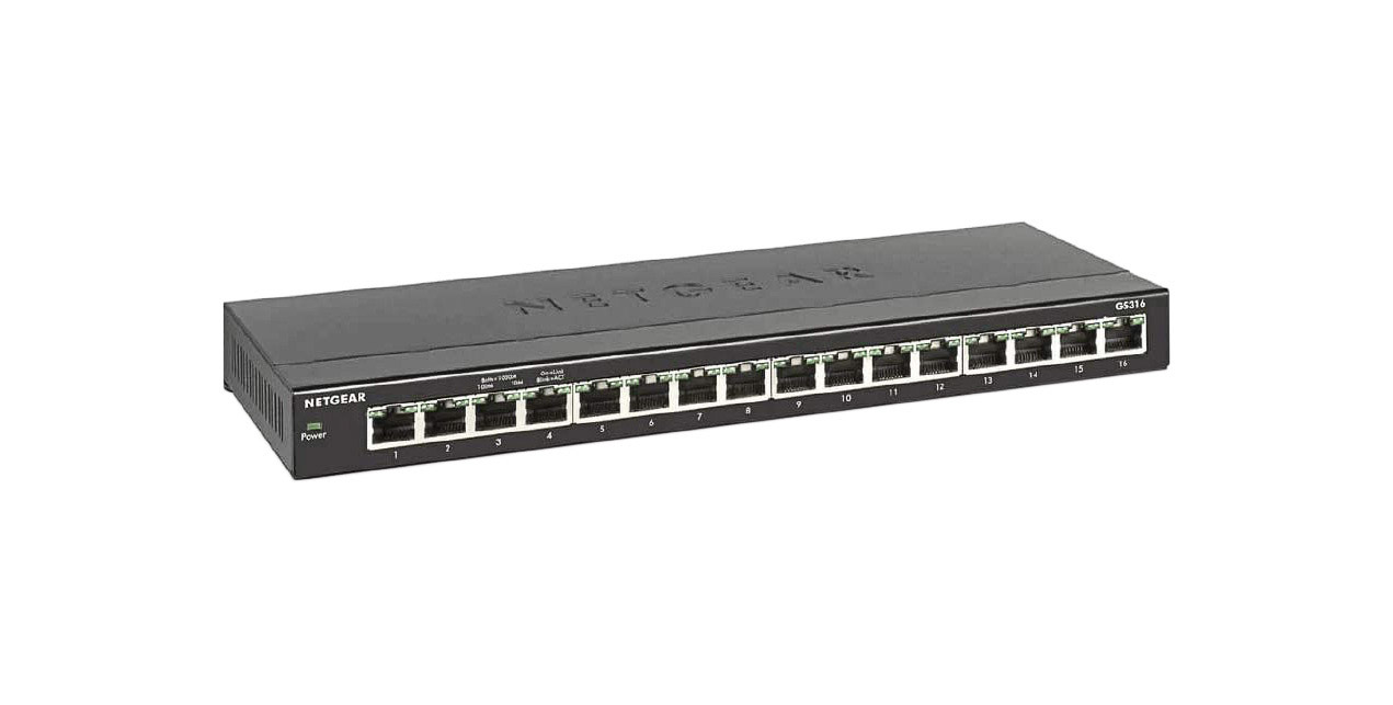 NETGEAR 16-Port Gigabit Ethernet Unmanaged Switch (GS316) - Desk